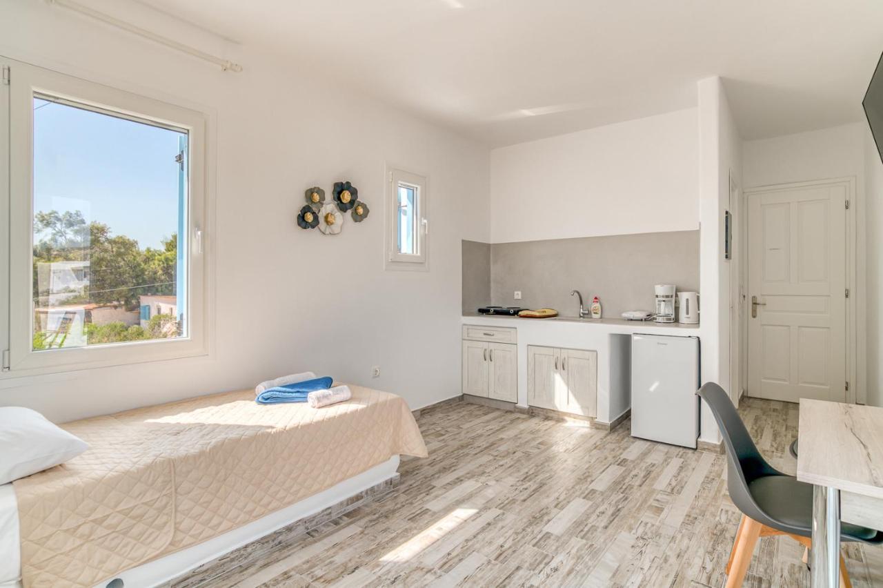 Paros Poolside Retreats - Ippocampos Seaside Haven Alikí Exterior foto